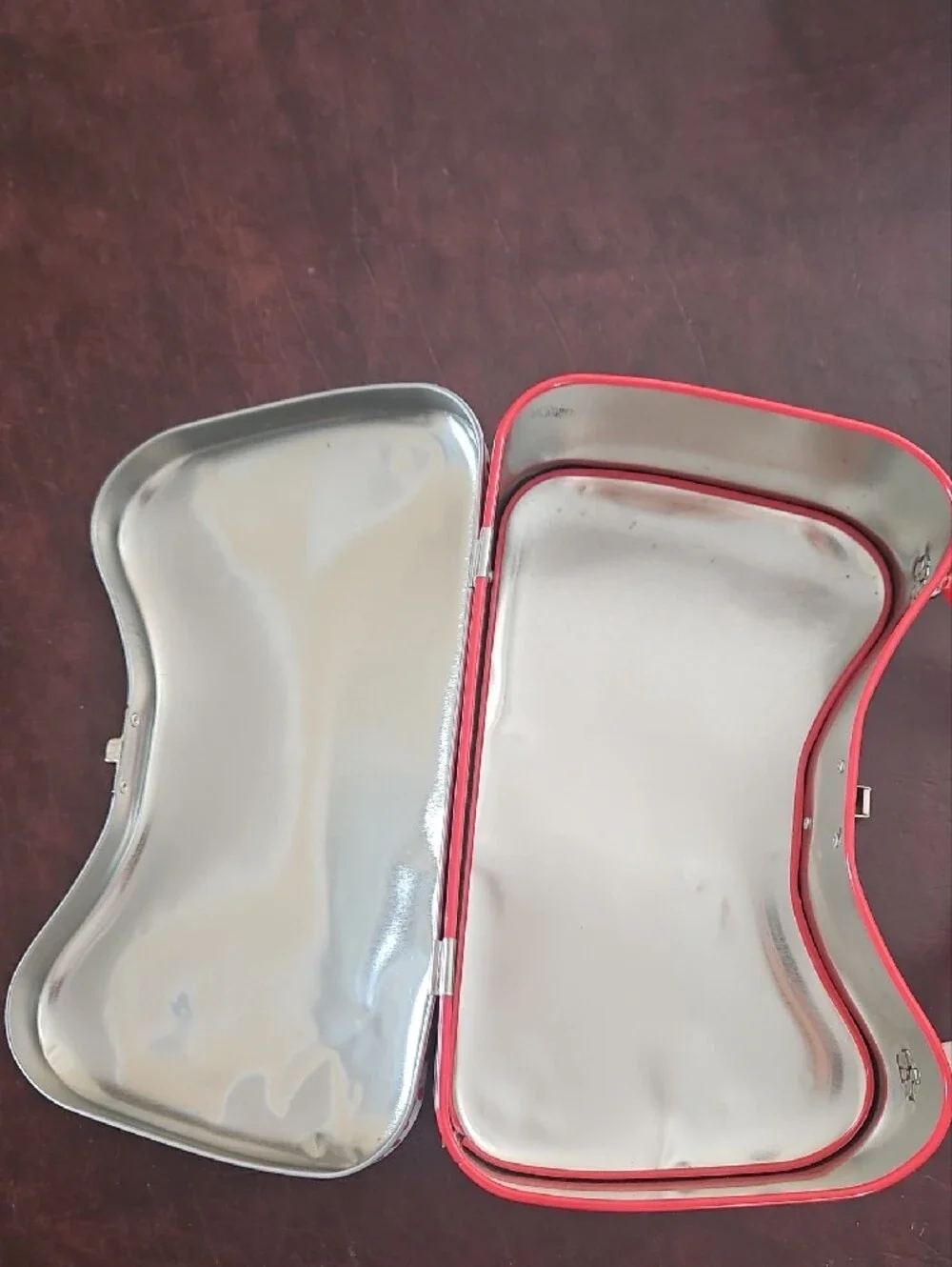 Hello Kitty Red White Green Holiday Tin Handbag